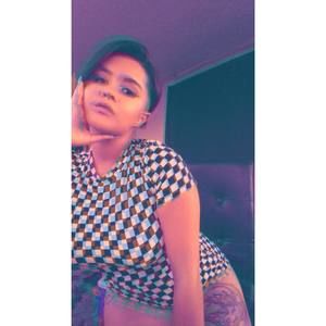 Meet your Posher, Briana